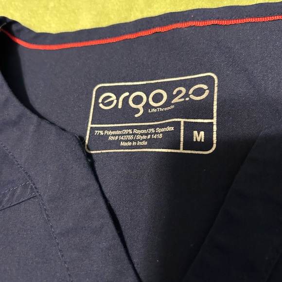 Ergo Scrubs, Women’s size Medium, Navy Blue - Picture 4 of 7